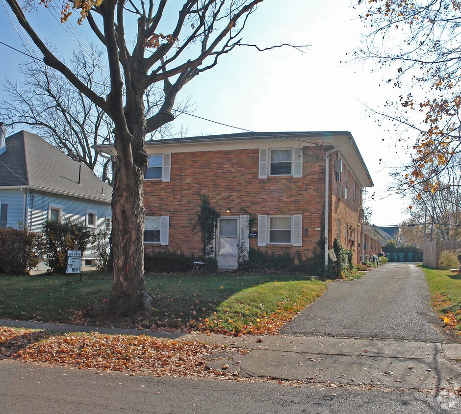 Building Photo - 1016 Nordale Ave