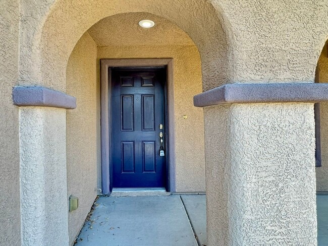 Building Photo - 5517 Roans Prairie St