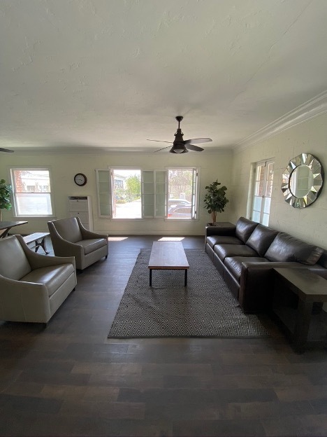 Building Photo - 306 S El Molino Ave