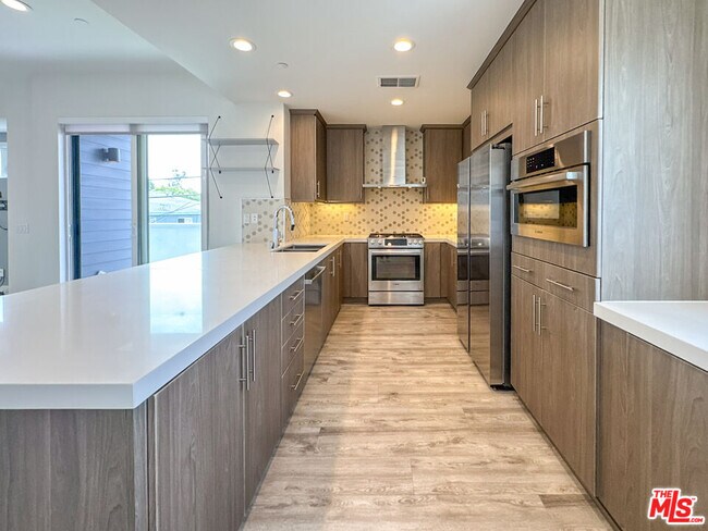 Foto del edificio - 3309 Aria Ln