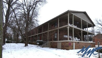 Building Photo - 1434 E Main St