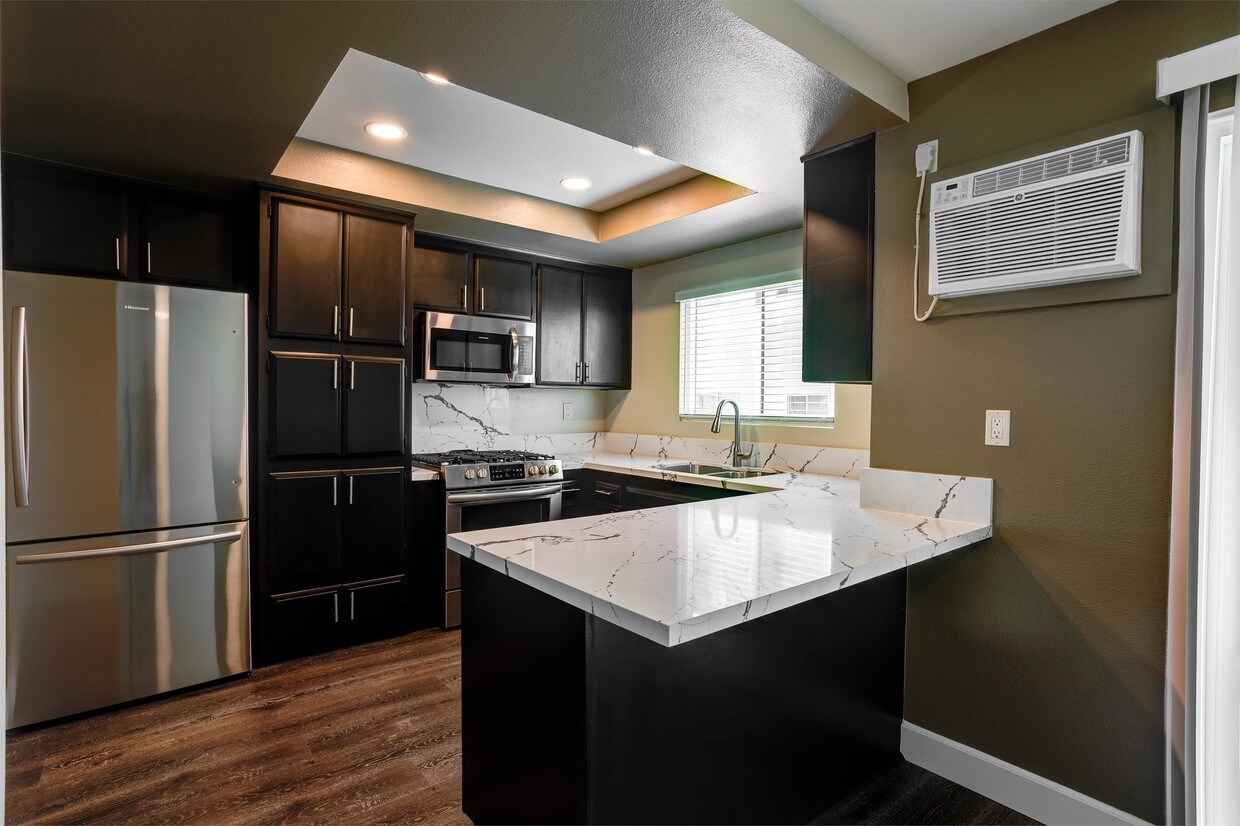 820 Normark Terrace Unit 3, Vista, CA 92084 Room for Rent in Vista