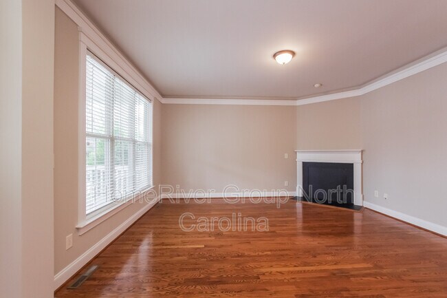 Building Photo - 5116 Harold Ln