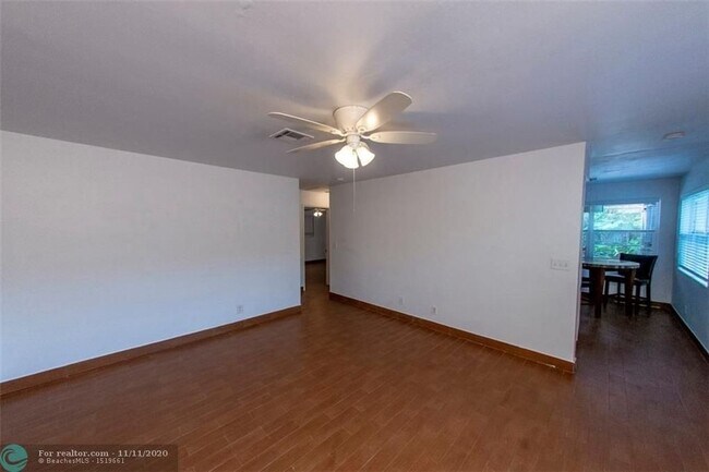 Foto del edificio - 35 NE 19th Ave