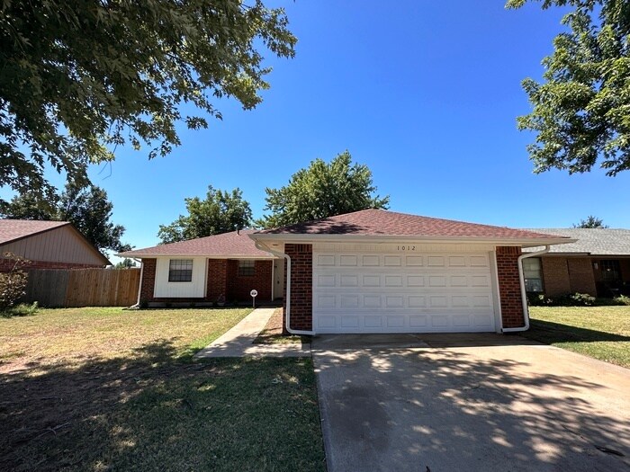 1012 Garden Grove, Yukon, OK 73099 House Rental in Yukon, OK