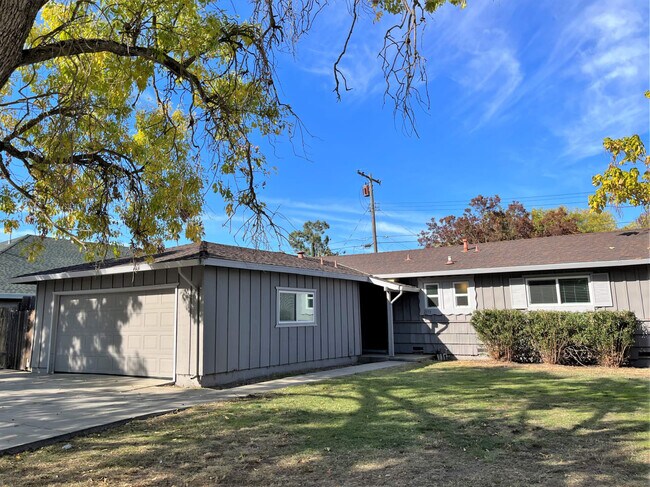 Building Photo - 2171 Meadowview Rd