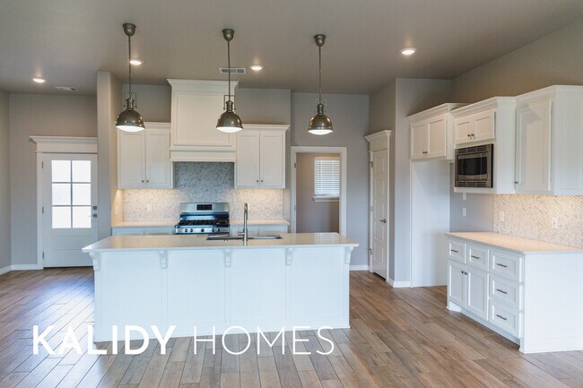 Building Photo - 5216 Bing Cir