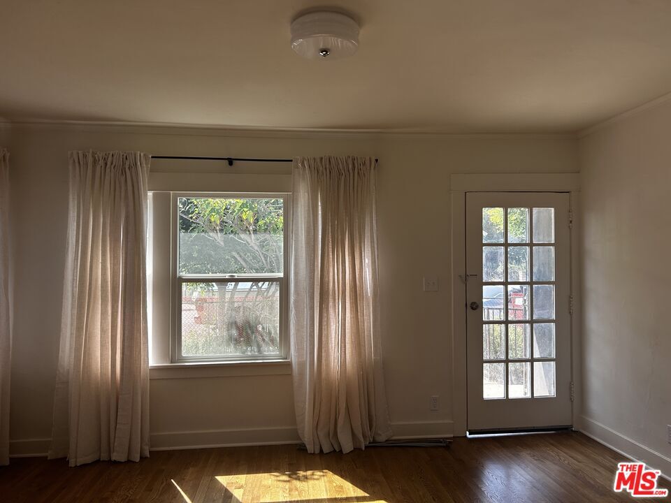 Foto principal - 543 S Chicago St