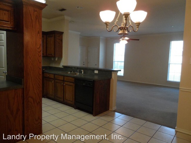 Building Photo - 1502 Glenhaven Dr