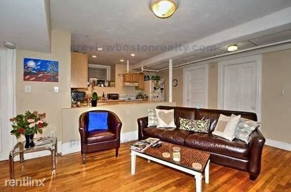 Primary Photo - 16 Garrison Rd