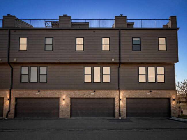 Foto del edificio - 1063 Hampton Cir