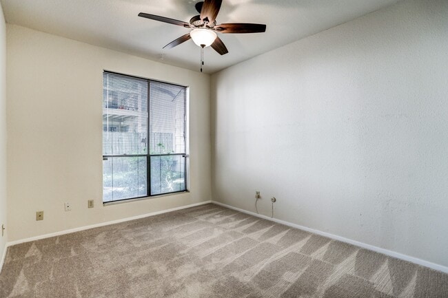 Building Photo - 1881 Bering Dr