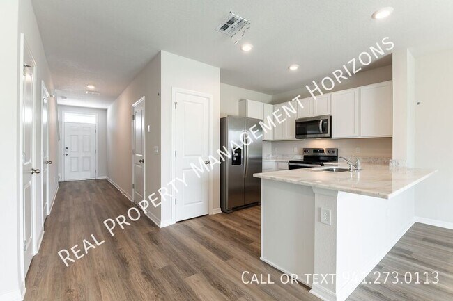 Building Photo - 17769 Crescent Moon Lp