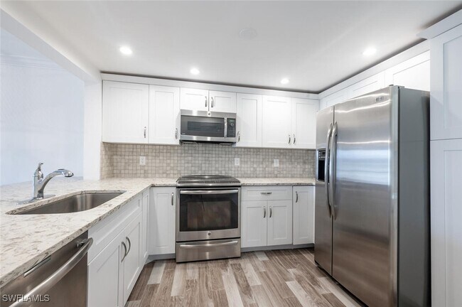 Foto del edificio - 1087 Forest Lakes Dr