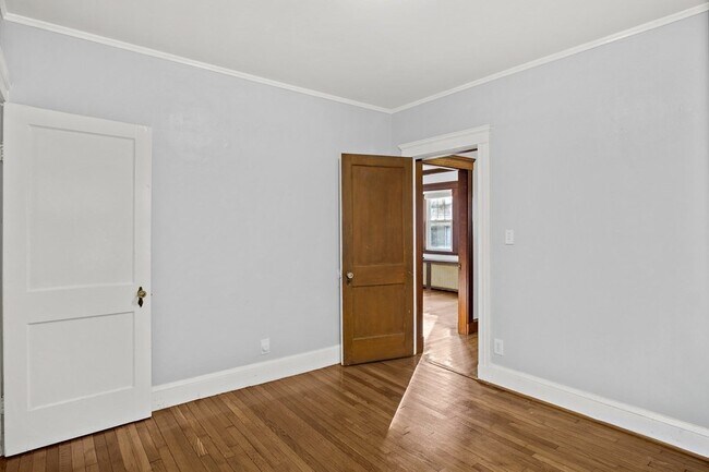 Building Photo - 130 Grove St