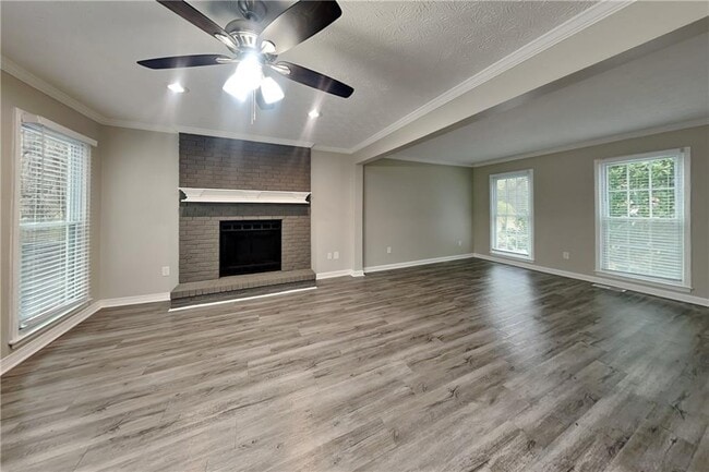 Building Photo - 1595 Thoreau Dr