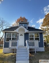 Building Photo - 1790 W 4th St