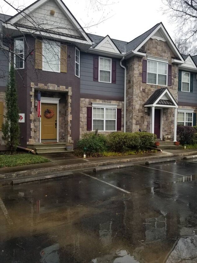 Foto principal - 101 Dupree Rd