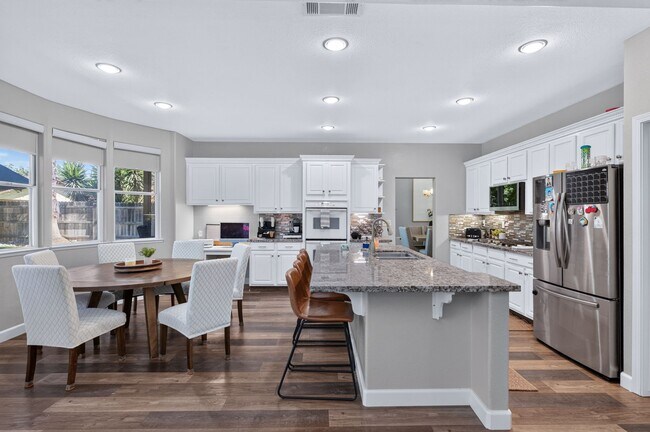 Foto del edificio - 9427 N Winery Ave