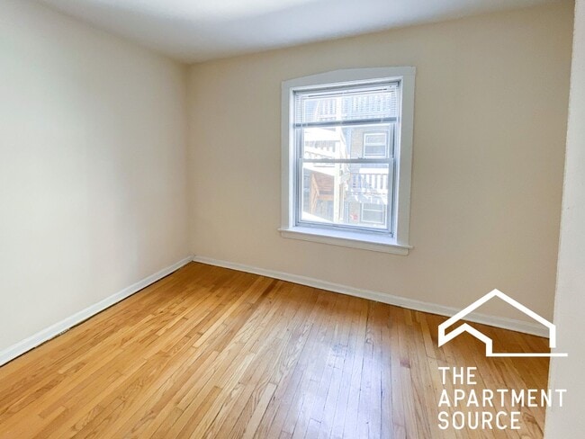 Photo - 5036 N Wolcott Ave Apartment
