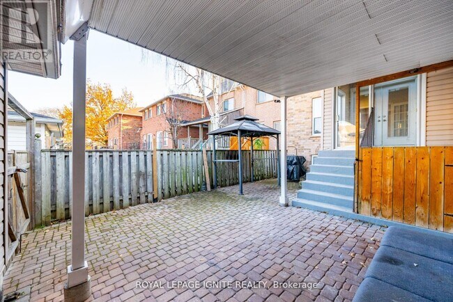 Building Photo - 176 Wright Ave