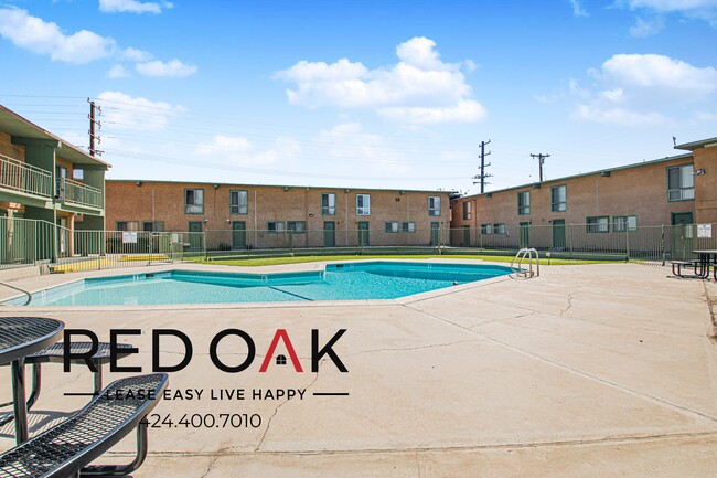Building Photo - 855 S Citrus Ave