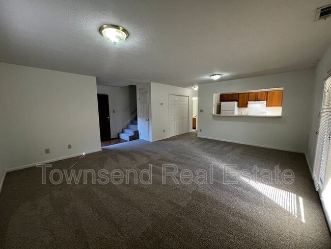 Building Photo - 1051 Ancestry Dr