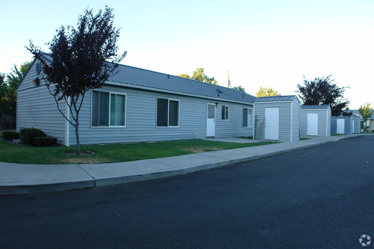 Building Photo - Mariposa Park