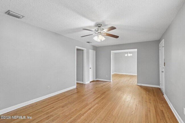 Foto del edificio - 356 Tidewater Cir W