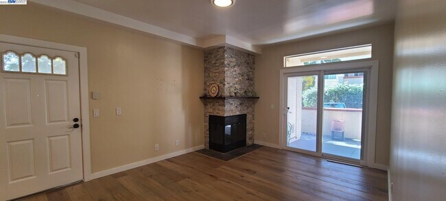 Foto del edificio - 6967 Stagecoach Rd