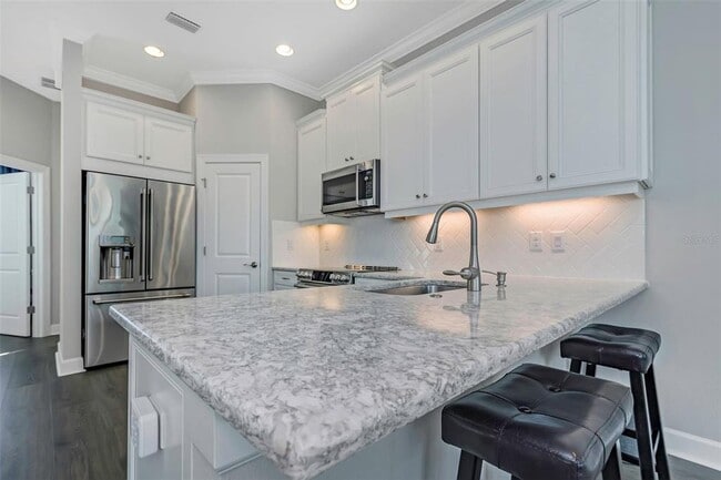 Foto del edificio - 4063 Rocky Shores Dr