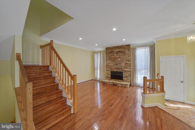 Foto del edificio - 14 Chasemount Ct