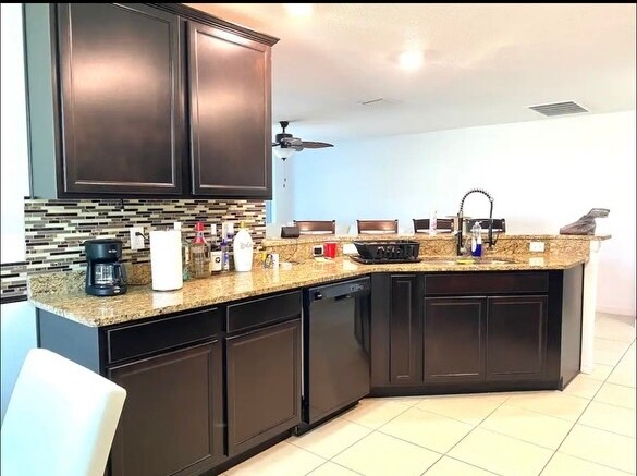 Foto del edificio - 6923 Crested Orchid Dr