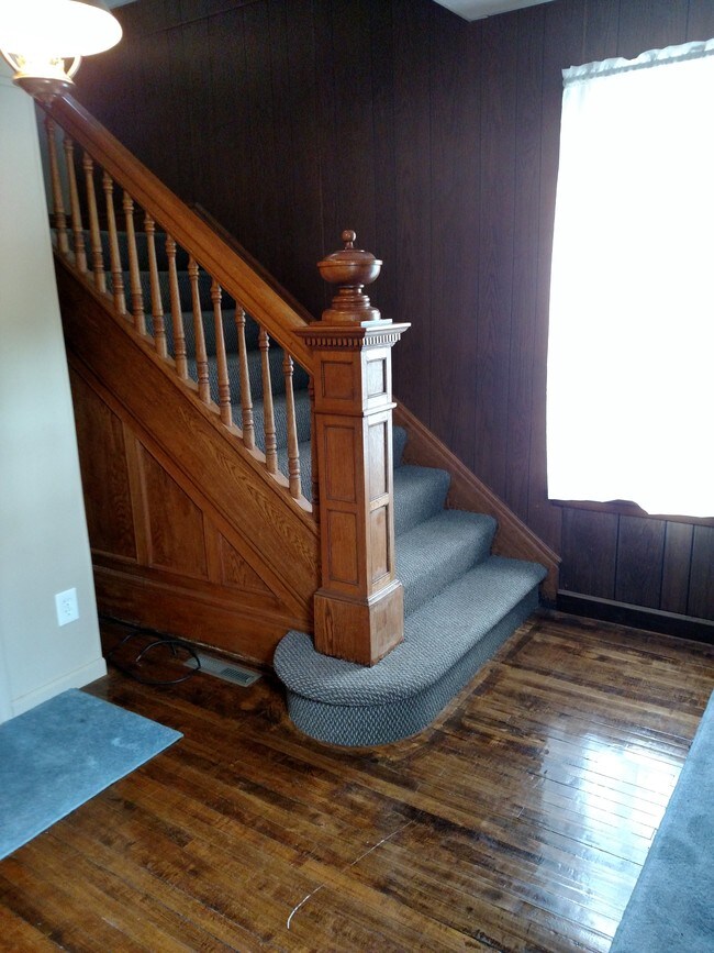 Main entry - 28 Westside Saginaw Rd
