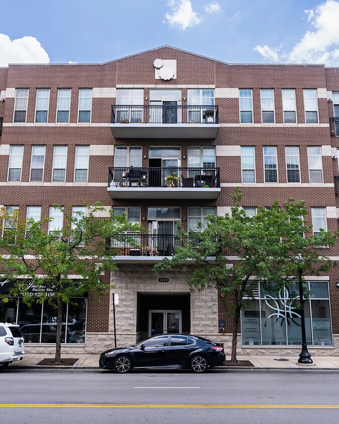 1919 S Michigan Ave Unit 303, Chicago, IL 60616 Condo for Rent in