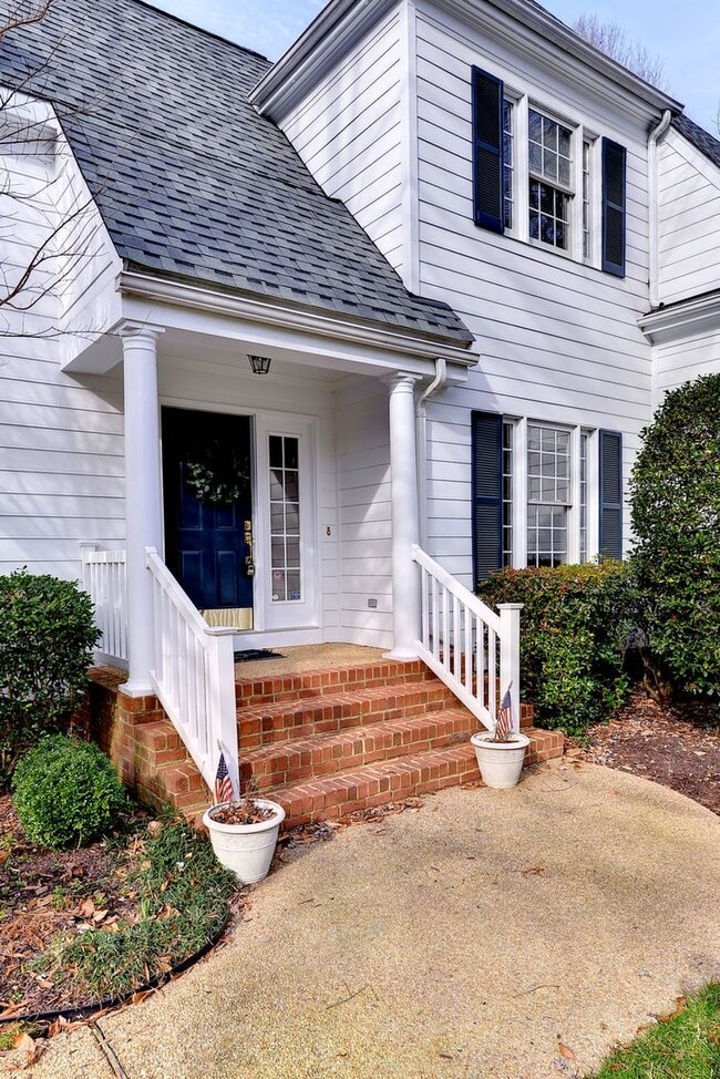 Building Photo - Low Maintenance Living in Williamsburg