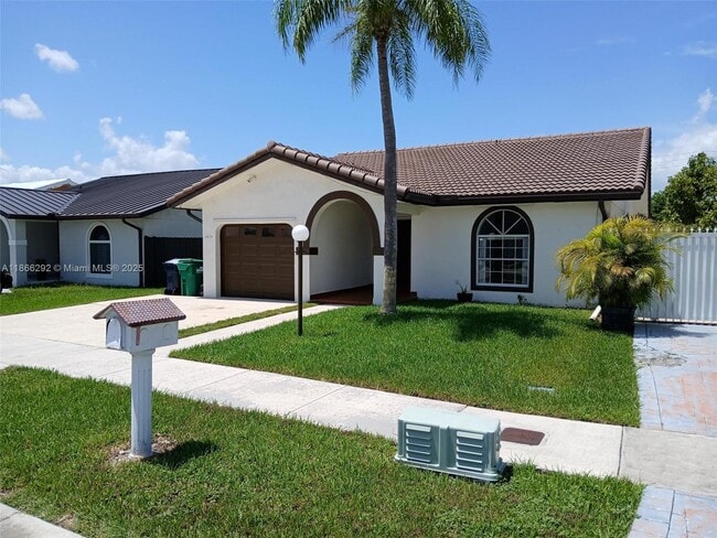 Foto del edificio - 2424 SW 143rd Pl