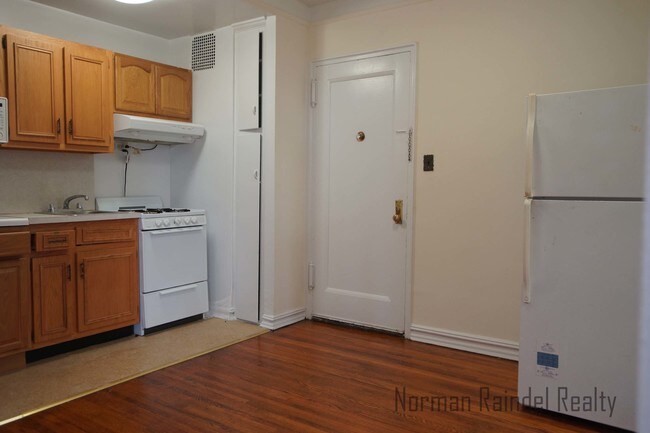Building Photo - 1500 Ocean Pkwy
