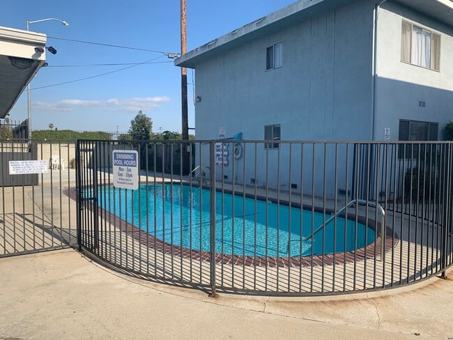 Pool - Imperial Apartments