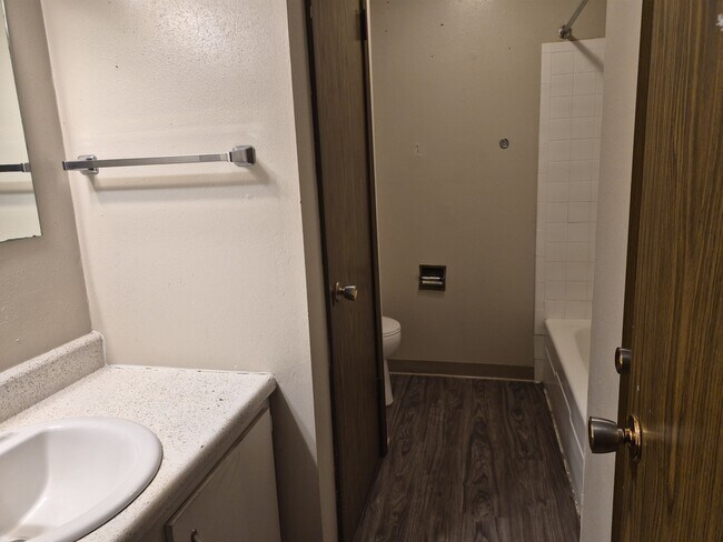 Foto del edificio - 2140 Edgewood Rd NW