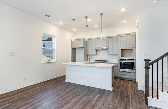 Foto del edificio - Luxury Townhome in Legends Crossing