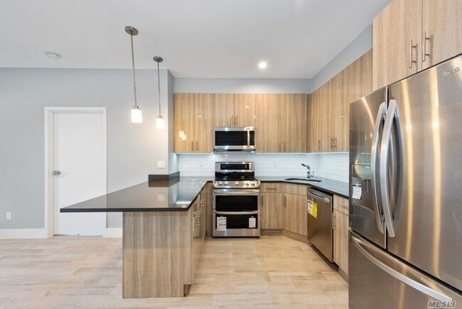 Foto del edificio - 104-22 Astoria Blvd