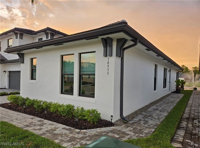 Building Photo - 10933 Preachers Cv Ln