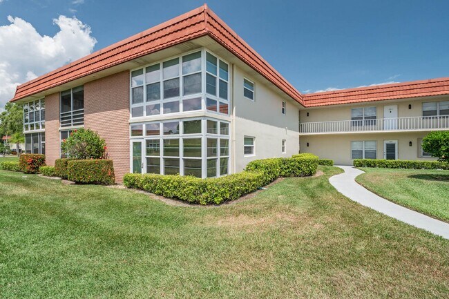 Building Photo - 11 Vista Palm Ln