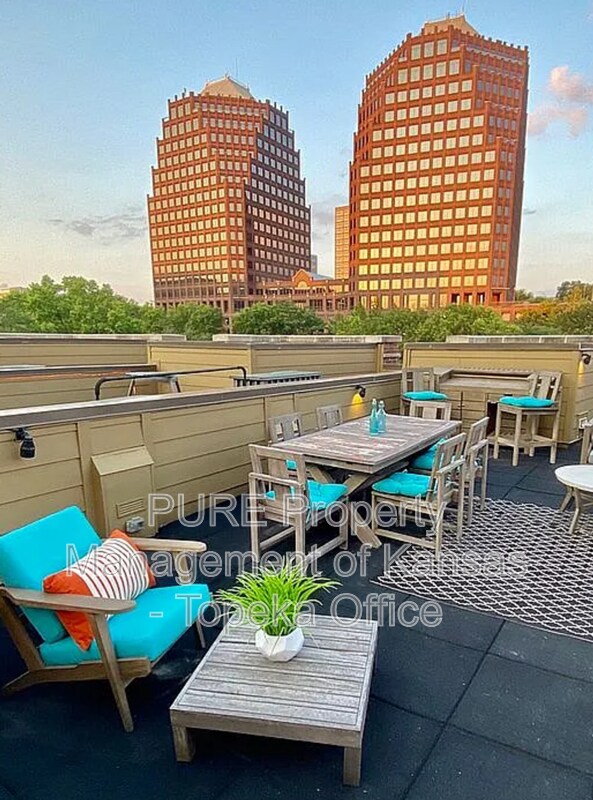 Foto del edificio - 4540 J C Nichols Pkwy