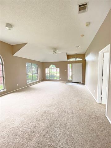 Foto del edificio - 608 Ashcrest Ct