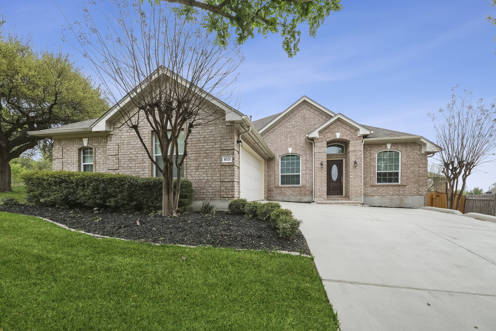 Primary Photo - 1021 Mesquite Hollow Pl