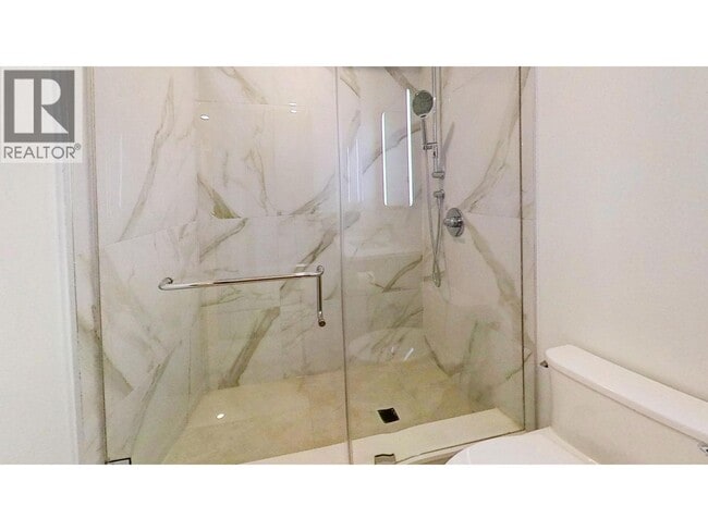 Photo du bâtiment - 1611 Angelo Ave