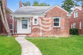 Building Photo - 5306 Chatsworth St
