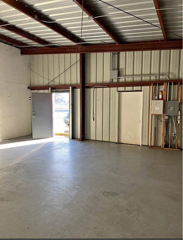 Building Photo - 13225 Hanford Armona Rd